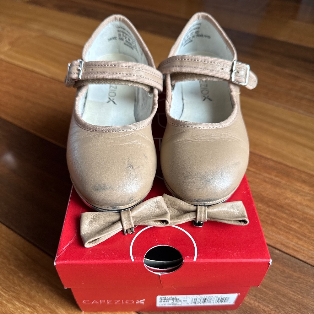 Capezio Mary Jane Tap Shoes size 12.5